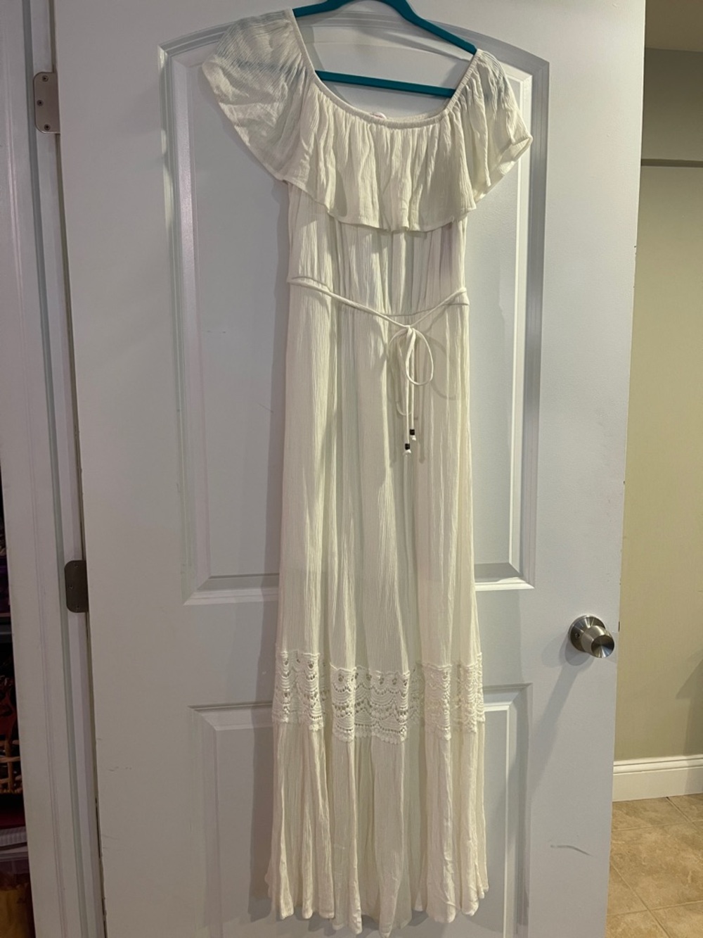 Xhilaration Cream Off-Shoulder Maxi Dress with Crochet Hem